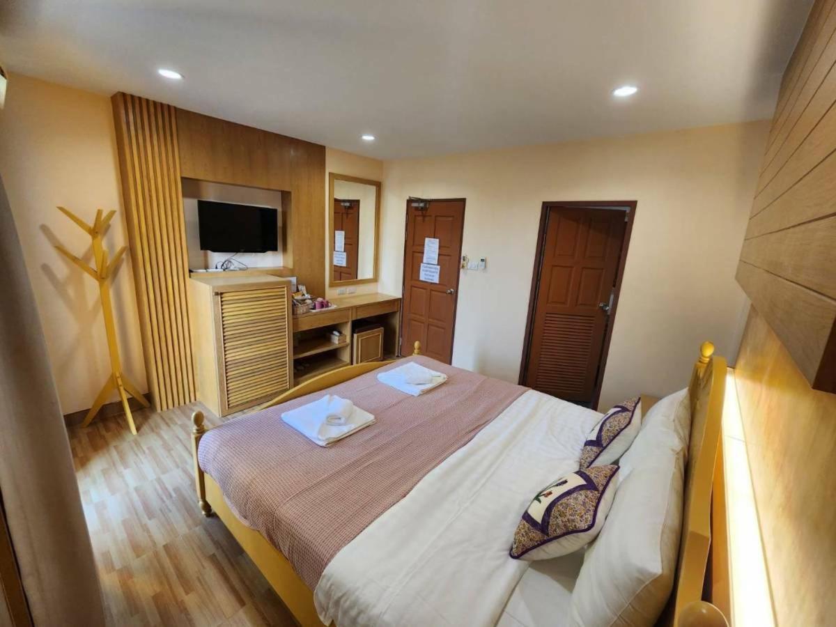 Alaita Hostel Patong Exteriér fotografie